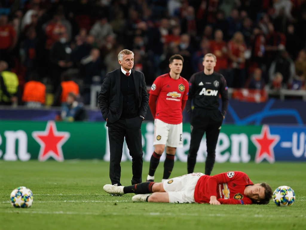 王鹏并不满 王鹏并不满